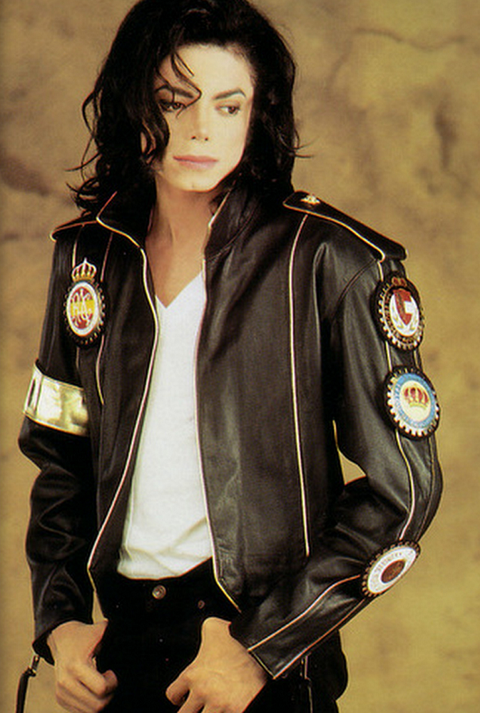 легендарная кожаная куртка самый известный образ Майкла Джексона