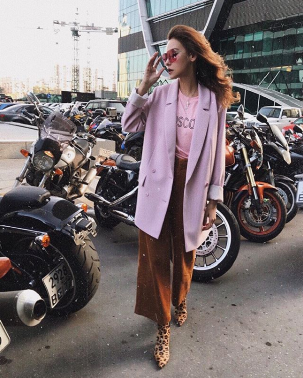 @sophiesavenue осенние образы в пудровой одежде