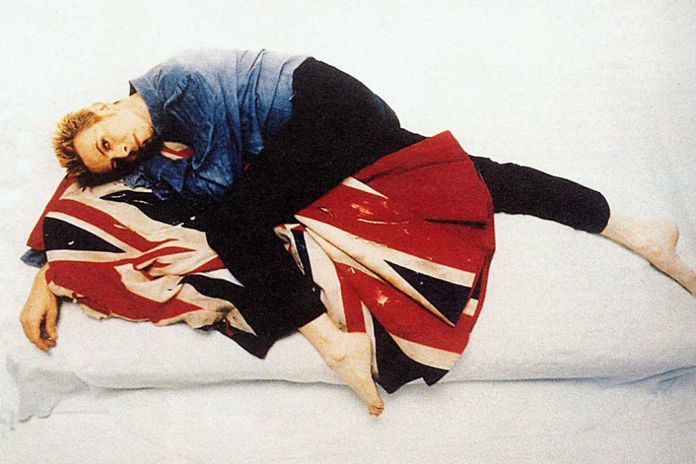 1992 год самый стильный образ Дэвида Боуи